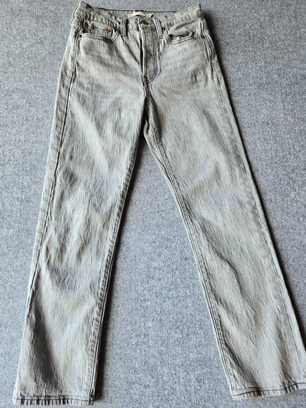 Levi's Premium Women's High Rise Wedgie Jeans Light Grey Wash 5-Pocket Size 28